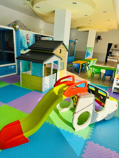 EziuaMea Loc de Joaca Sector 3